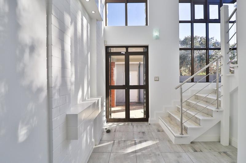 8 Bedroom Property for Sale in Reebok Western Cape